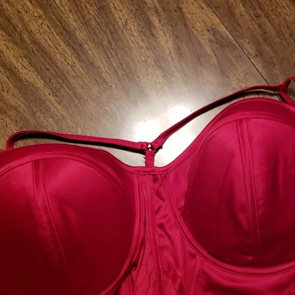 Red Bustier/tags attached. Never worn. - Picture 5 of 5